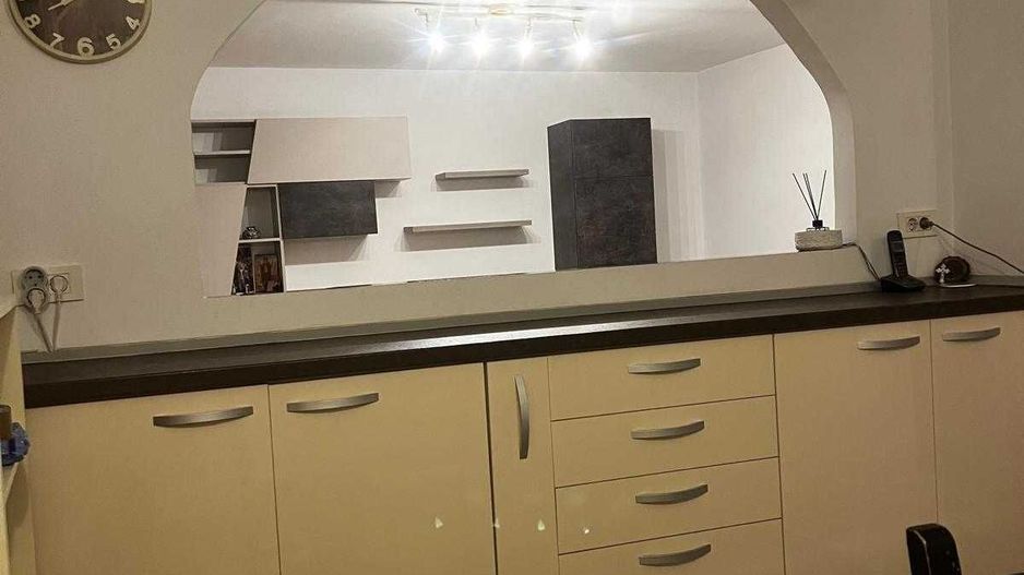 Metrou Păcii, apartament 4 camere , decomandat utilat și mobilat - Poză 1