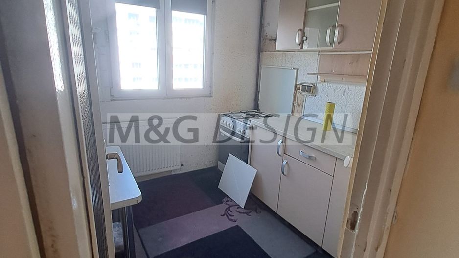 2 camere decomandat  Gh Lazar etaj intermediar - Poză 3