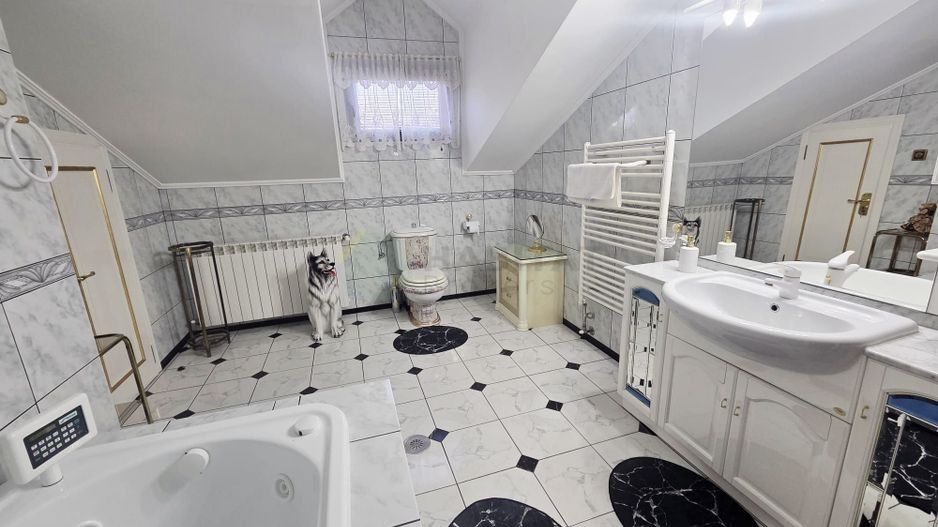 REȘEDINȚĂ DE EXCEPȚIE ÎN OTOPENI | 2.800 MP TEREN | ELEGANȚĂ, ARTĂ ȘI INTIMITATE - Poză 34