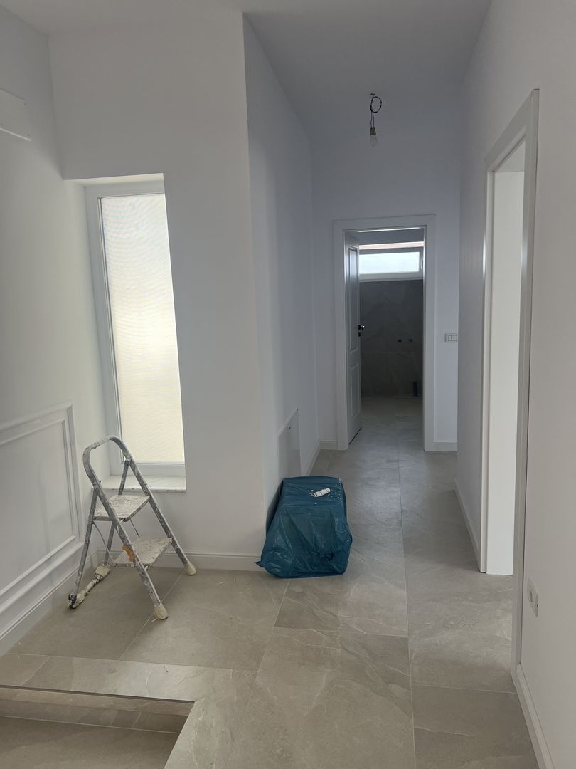 Jumătate de duplex premium, 120 mp utili, teren 256 mp, garaj și 3 dor - Poză 10