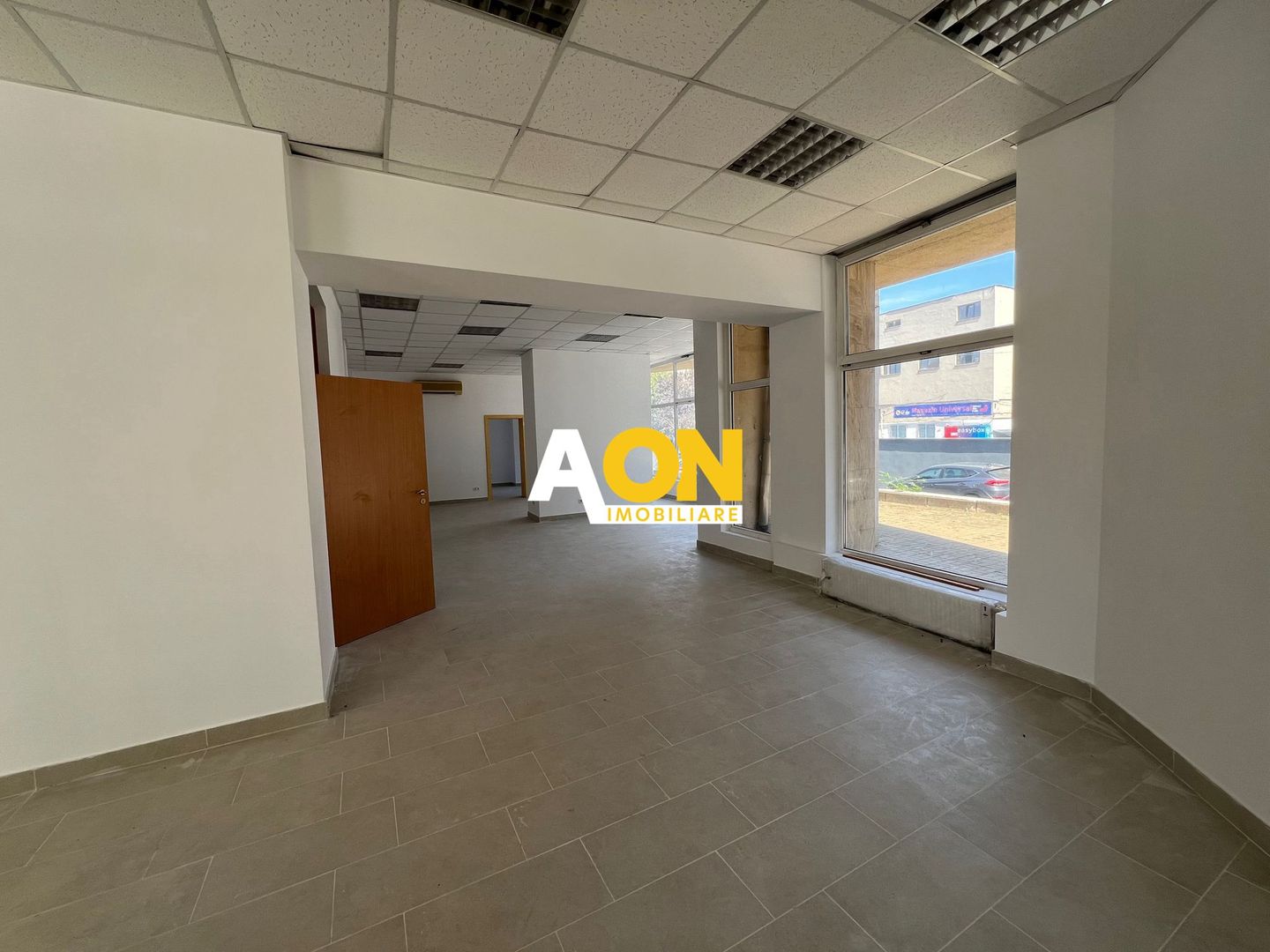 Spatiu Comercial, fost Sediu Banca Transilvania, Zona Mercur City - Poză 6