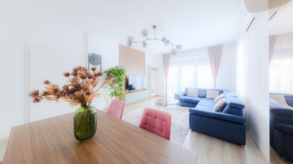 Apartament 3 camere, ultracentral, Oradea. 250 000 E + TVA. Comision 0 - Poză 15