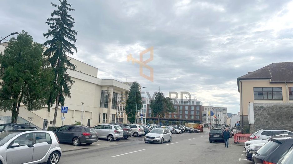 Apartament 3 camere etaj 1, zona centrala! - Poză 1