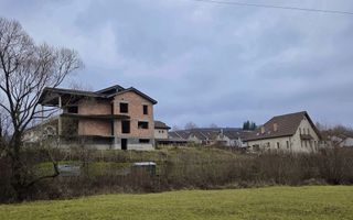 Casă la roșu de vânzare – Valea Ghinzii, Bistrița • 381 mp + teren 900 mp - Poză 2