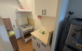 GARSONIERĂ TRANSFORMATĂ  APARTAMENT 2 CAMERE PARTER ZONĂ CENTRALĂ CAMPULUNG - Poză 7