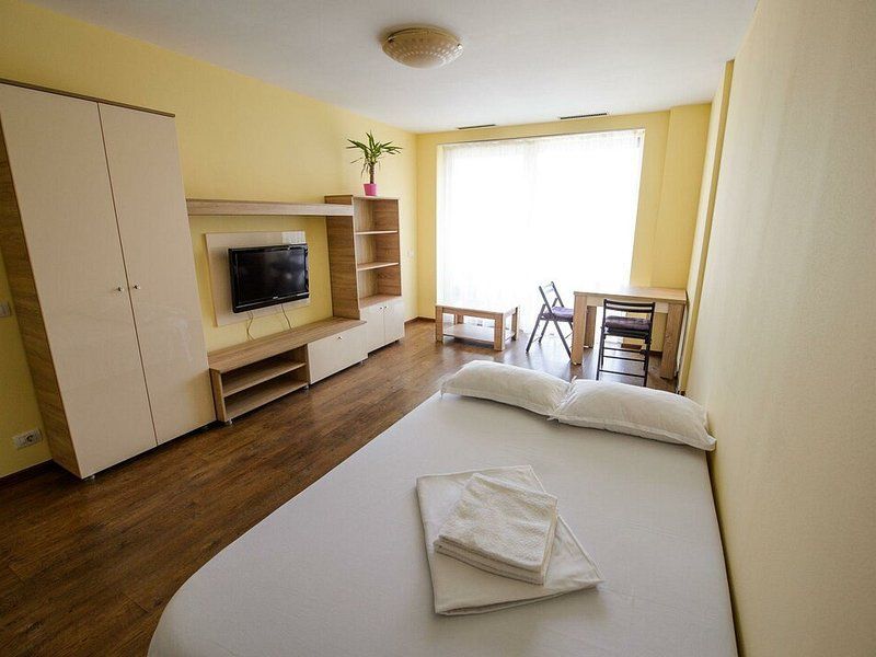 Apartament 2 camere, zona Coralia – Satul de Vacanță, etaj 4 - Poză 10