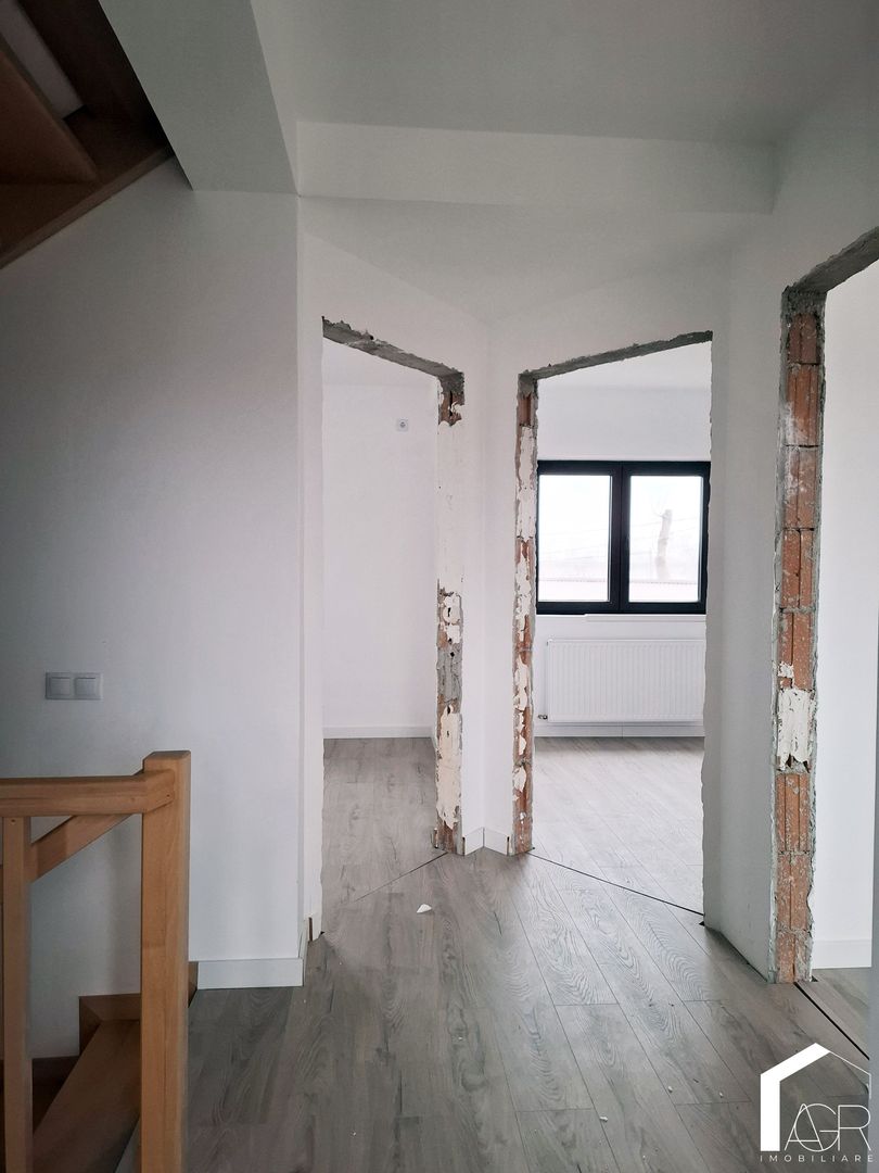 Casa P+1E+M, cu 5 camere, zona Rudului - Poză 8