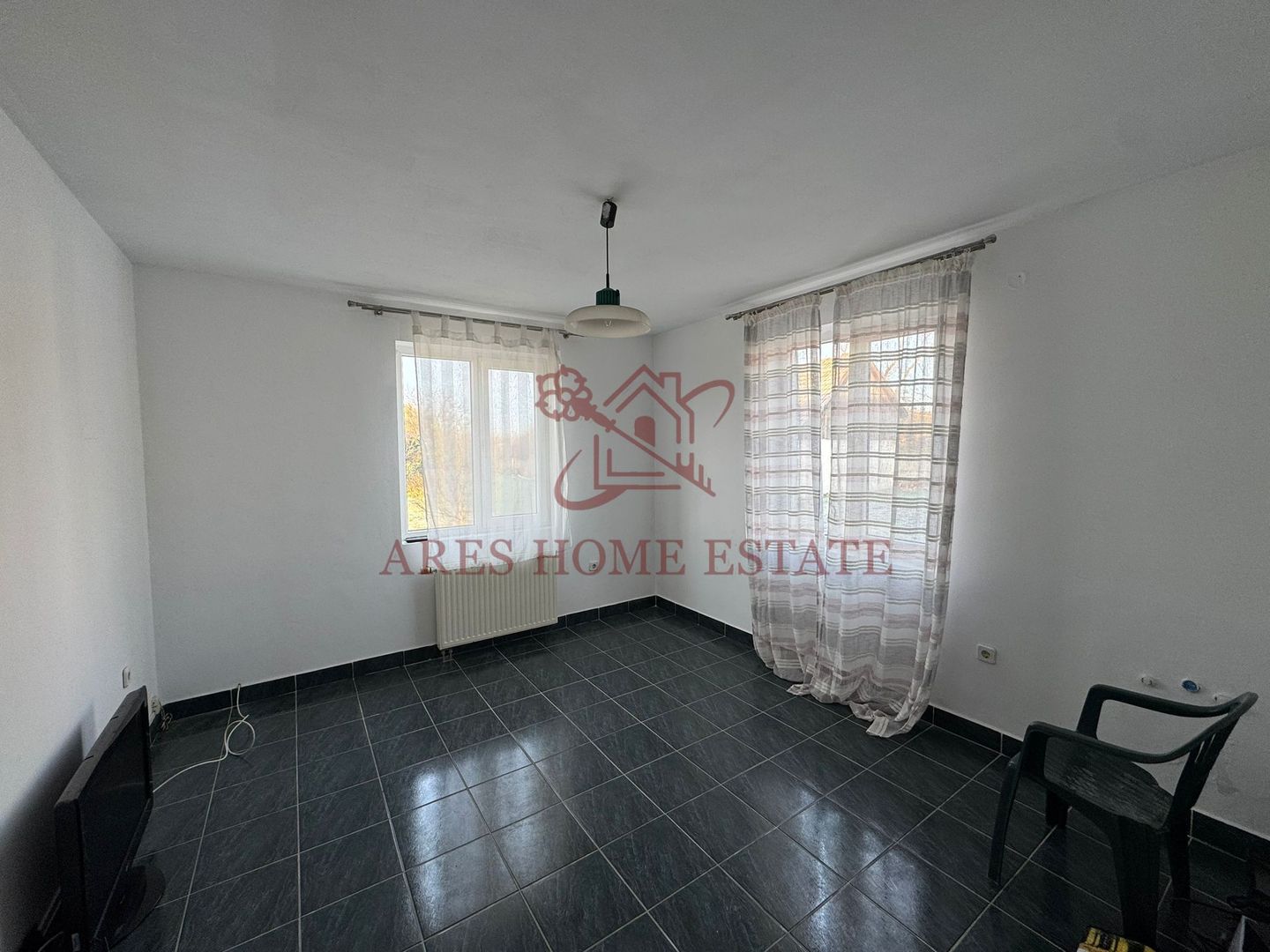 Casă 7 camere de vânzare/închiriere Izvin + anexă 90 mp- Comision 0 - Poză 10