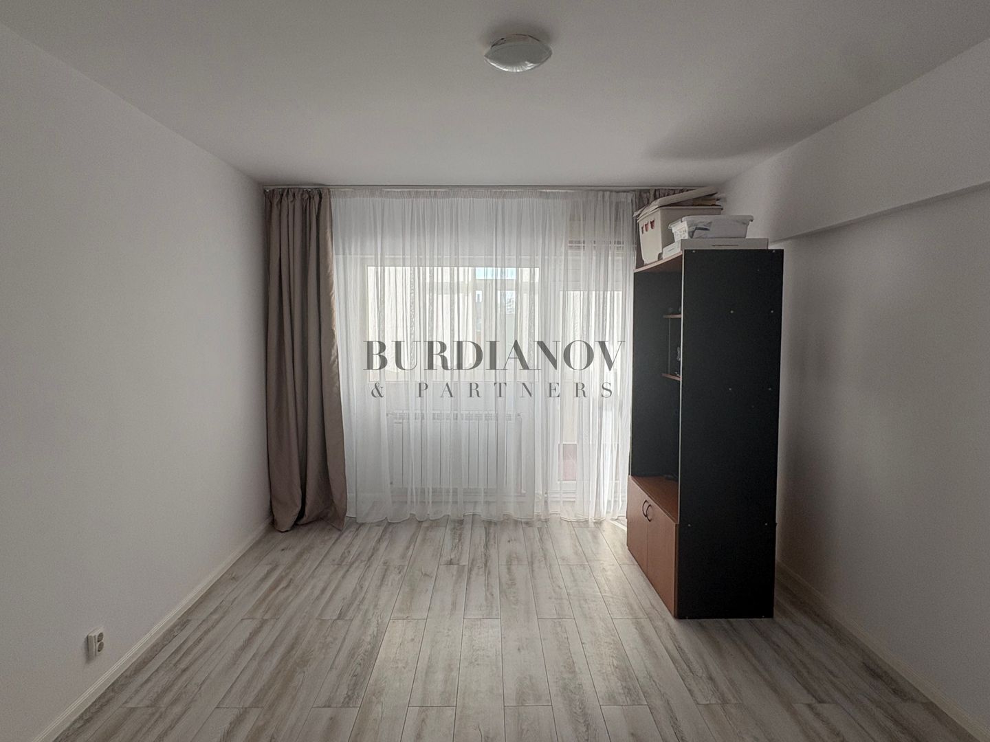 Apartament cu 3 camere - Centrală proprie- Drumul Taberei - Mall Plaza - Poză 2