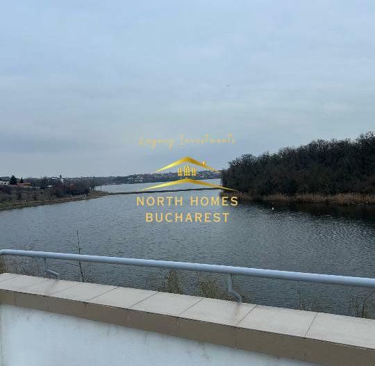 Vila pe malul lacului - Poză 1