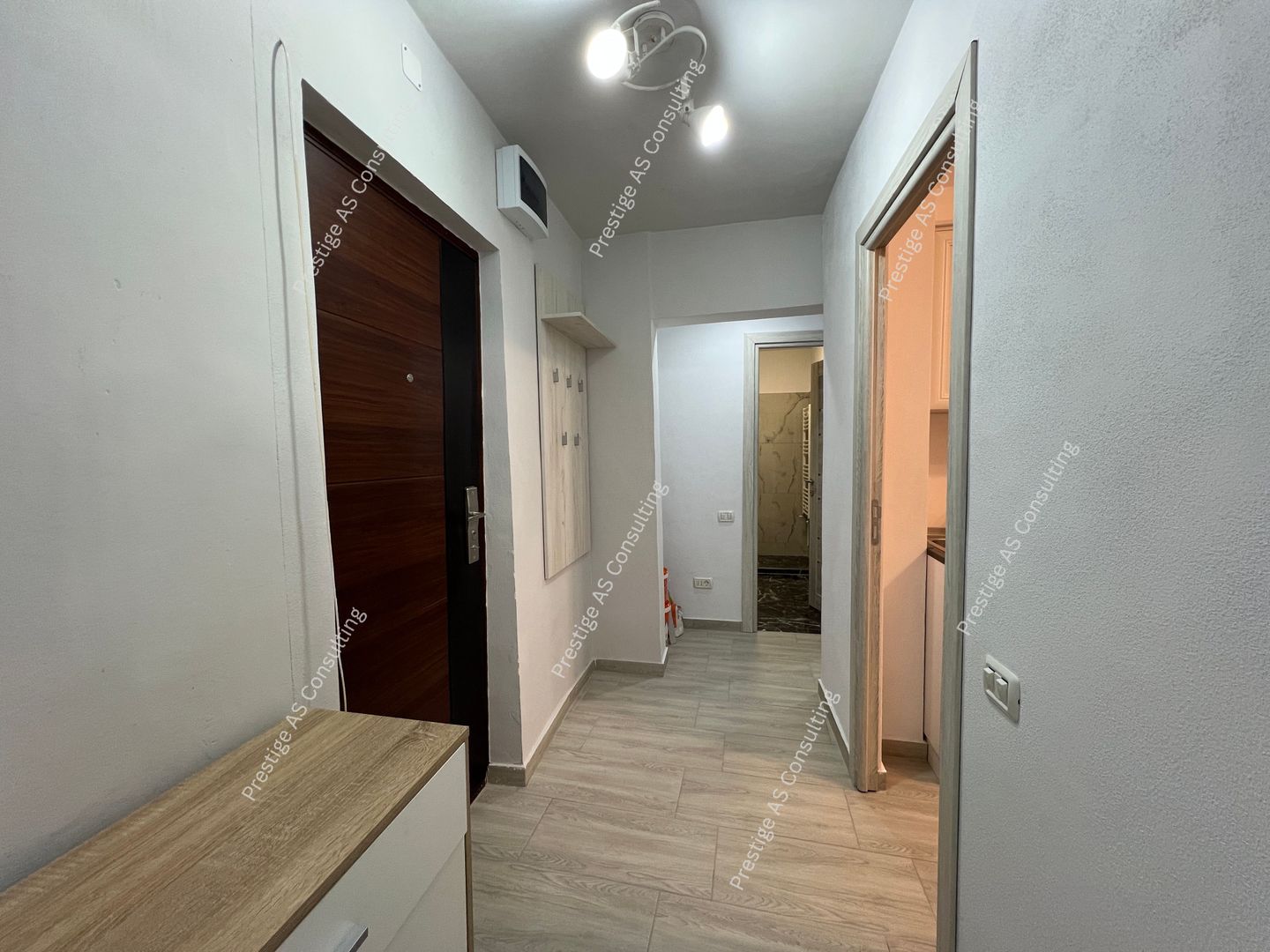 Apartament 2 camere | Recent Renovat Etaj 1 | Zona Gh. Lazar - Poză 5