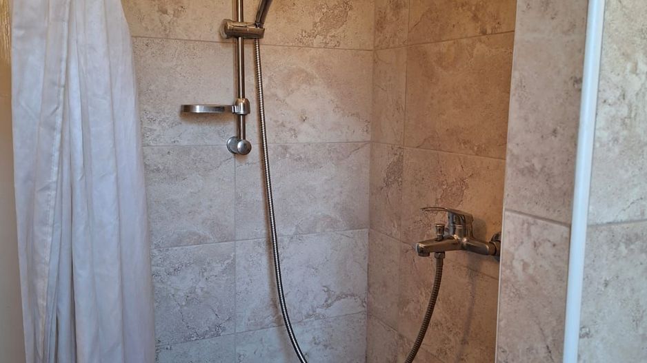 Apartament cu 3 camere si garaj in zona centrală - Poză 21