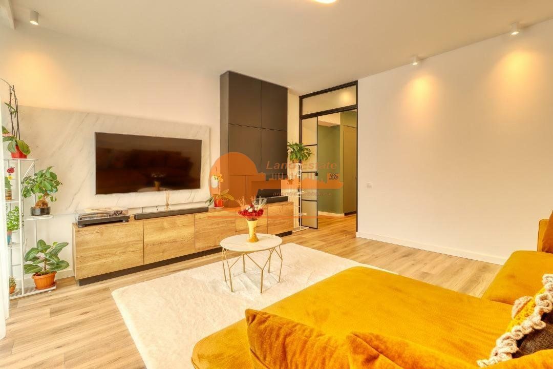 Apartament 3 camere Calea Calarasi-Delea Veche - Poză 2