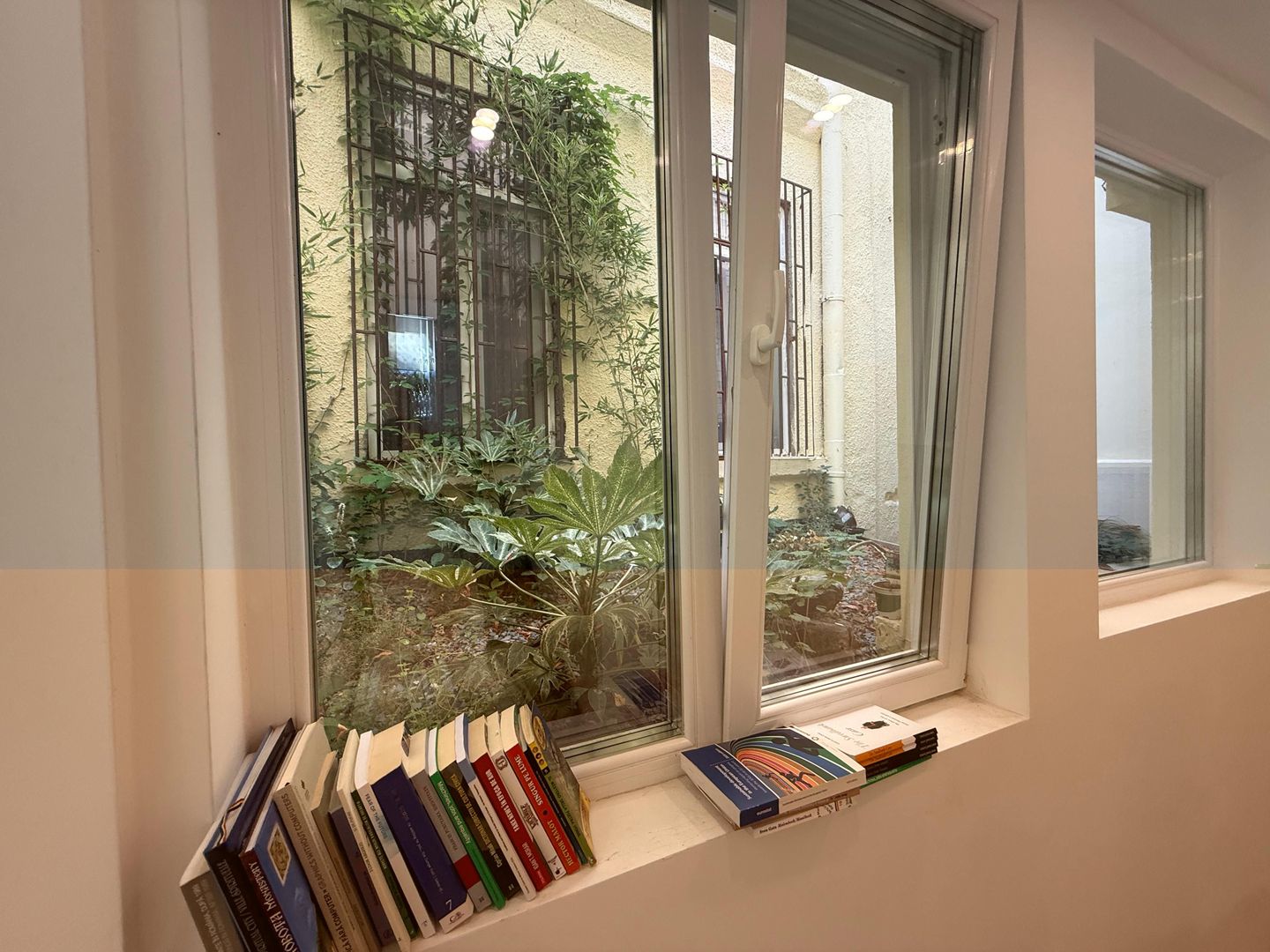 Vilă elegant renovata pentru business de prestigiu - Poză 15