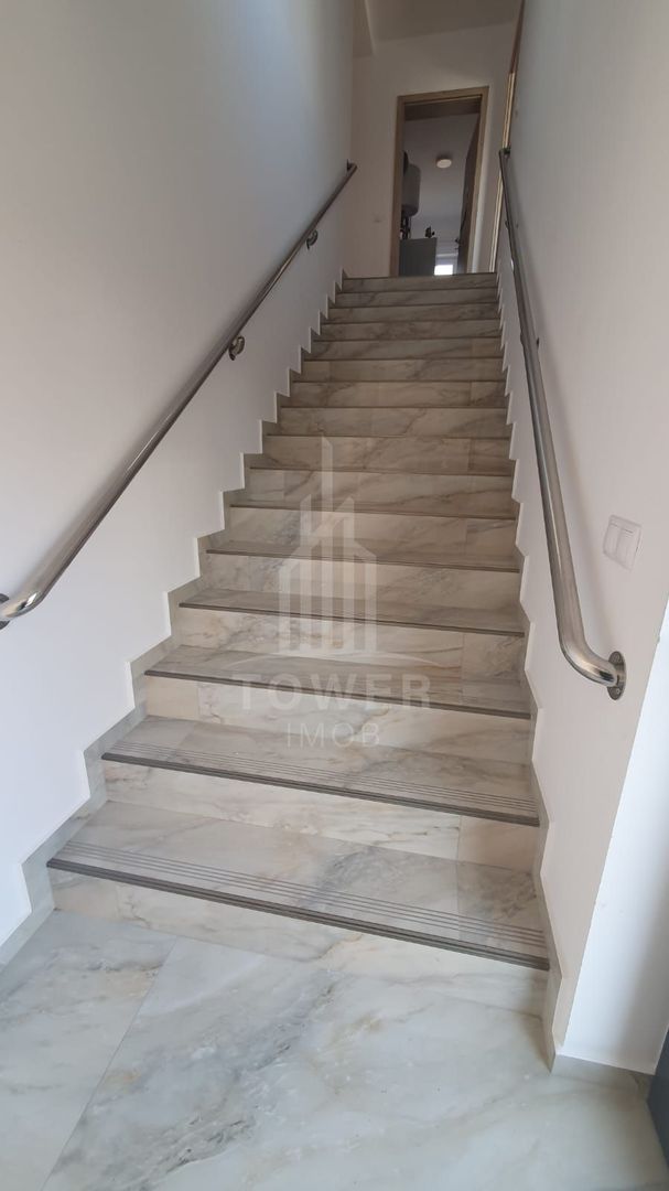 Apartament  4 camere de vanzare . - Poză 11