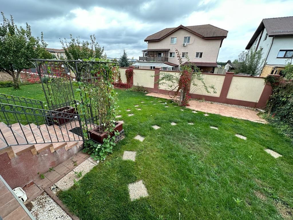 VILA  - ARADULUI. -British - Poză 25