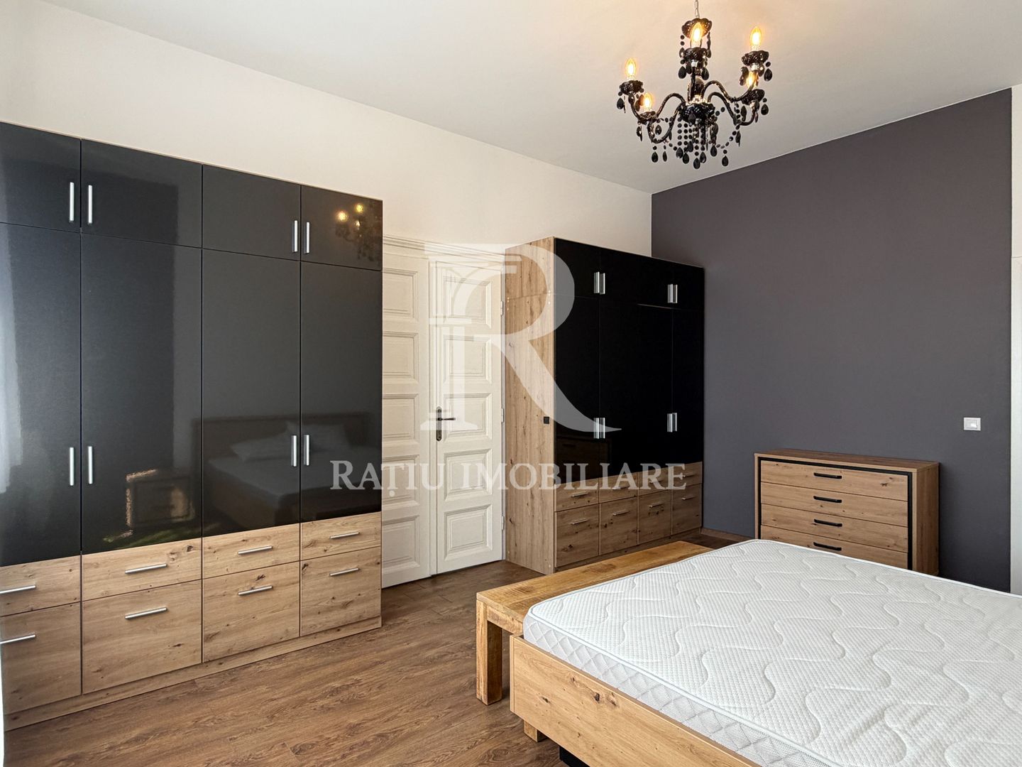 APARTAMENT CU 2 CAM | CENTRAL | CURTE COMUNA | ORADEA - Poză 7