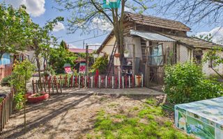 Casă la doar 6km de graniță cu România - Poză 5