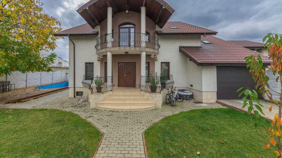 DE VANZARE  Vila 9 camere Colentina - Poză 5