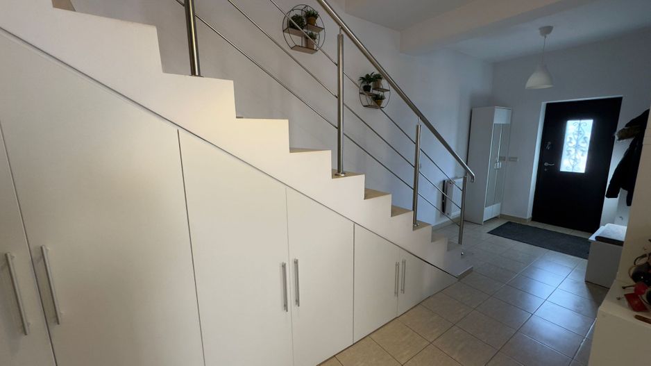 CASA INDIVIDUALA P+1+POD - STRADA  ASFALTATA / UTILITATI, COMISION 0% - Poză 7