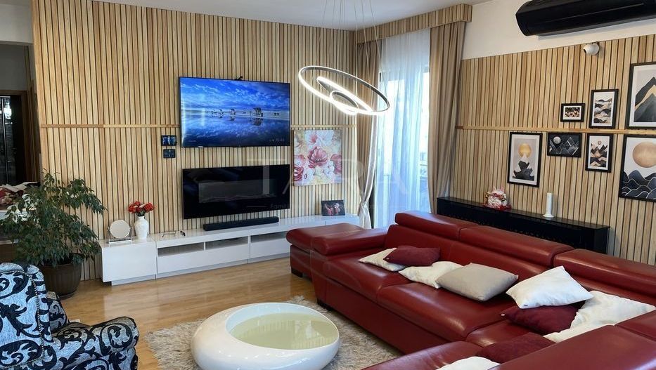 Penthouse spectaculos cu terasă de 80 mp și piscină privată, Manastur - Poză 1