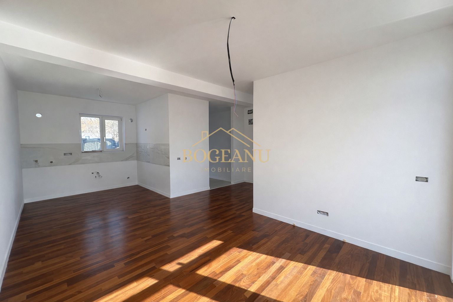 BG151-Duplex 3 camere, P+M, teren 200 mp, carport-Chişoda-160.000 € - Poză 3