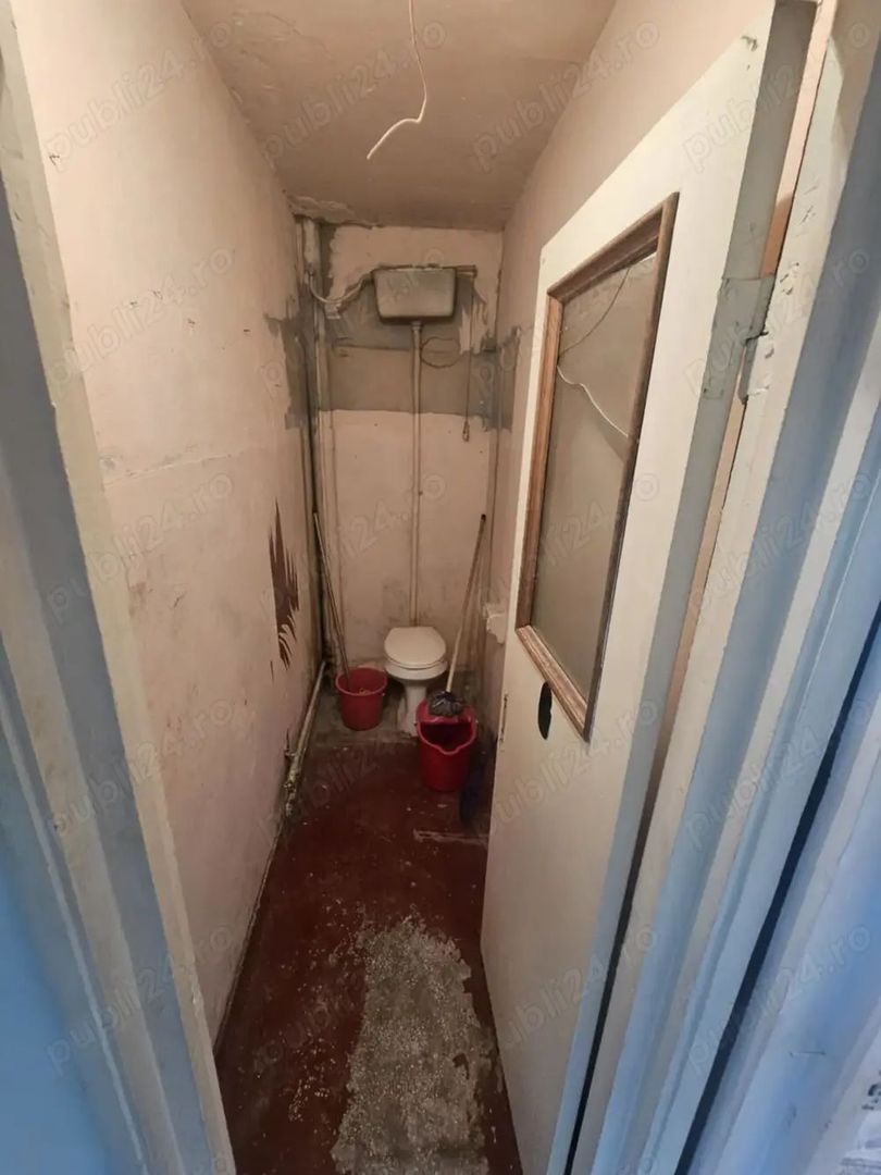 BRASADAS vinde apt 3 cam NEFINISAT etaj 4/4 in Micro 16. - Poză 2