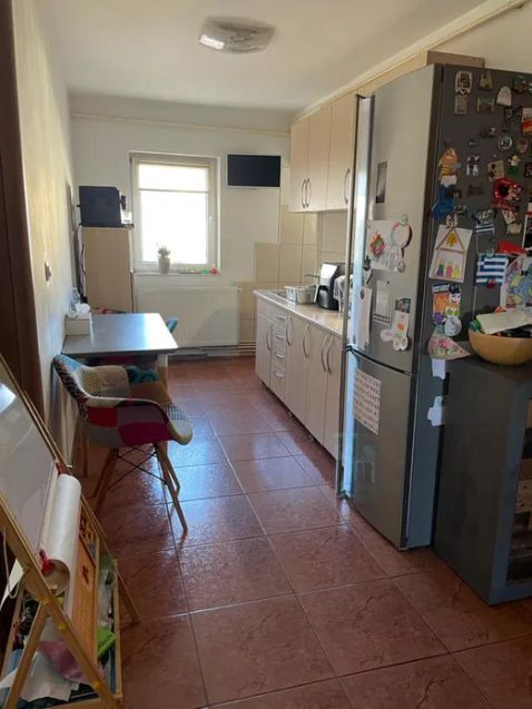 Apartament modern, centrala termica proprie, 2 locuri de parcare - Poză 3