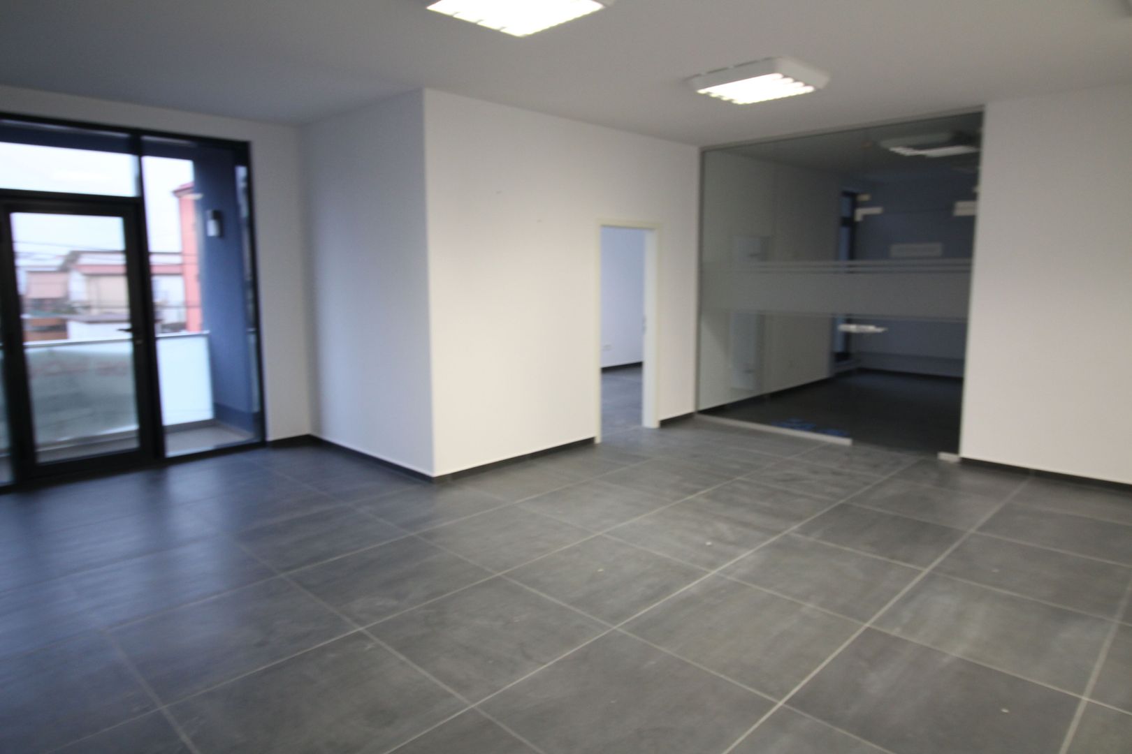 Spațiu de birouri de 110mp de închiriat  - Dumbravita - Poză 2