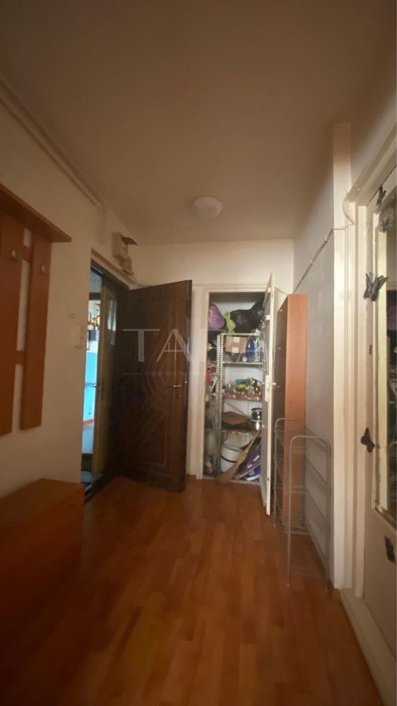Apartament cu 2 camere, 52 mp, decomandat, renovat. - Poză 7