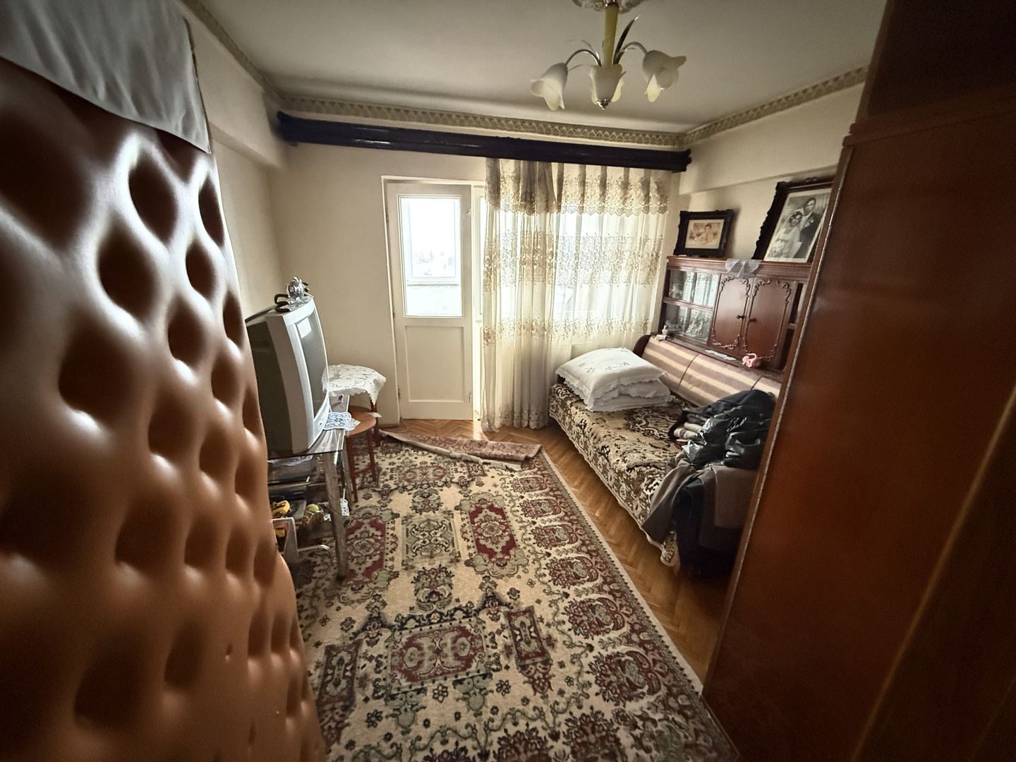 Ap 4 camere 90 mp+boxa+1 camera pe hol ultracentral b-dul Carol 1 - Poză 5