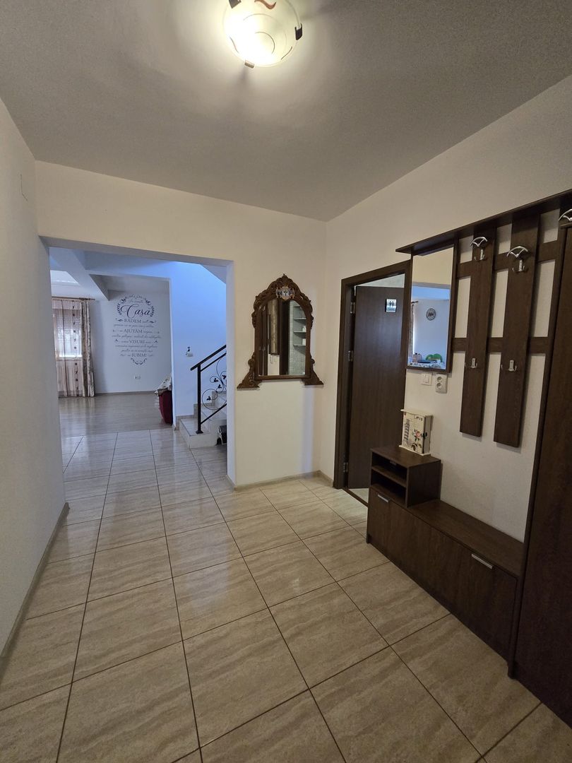 Vilă cu grădină exotică, într-un cartier liniștit – Lazu, Constanța - Poză 6