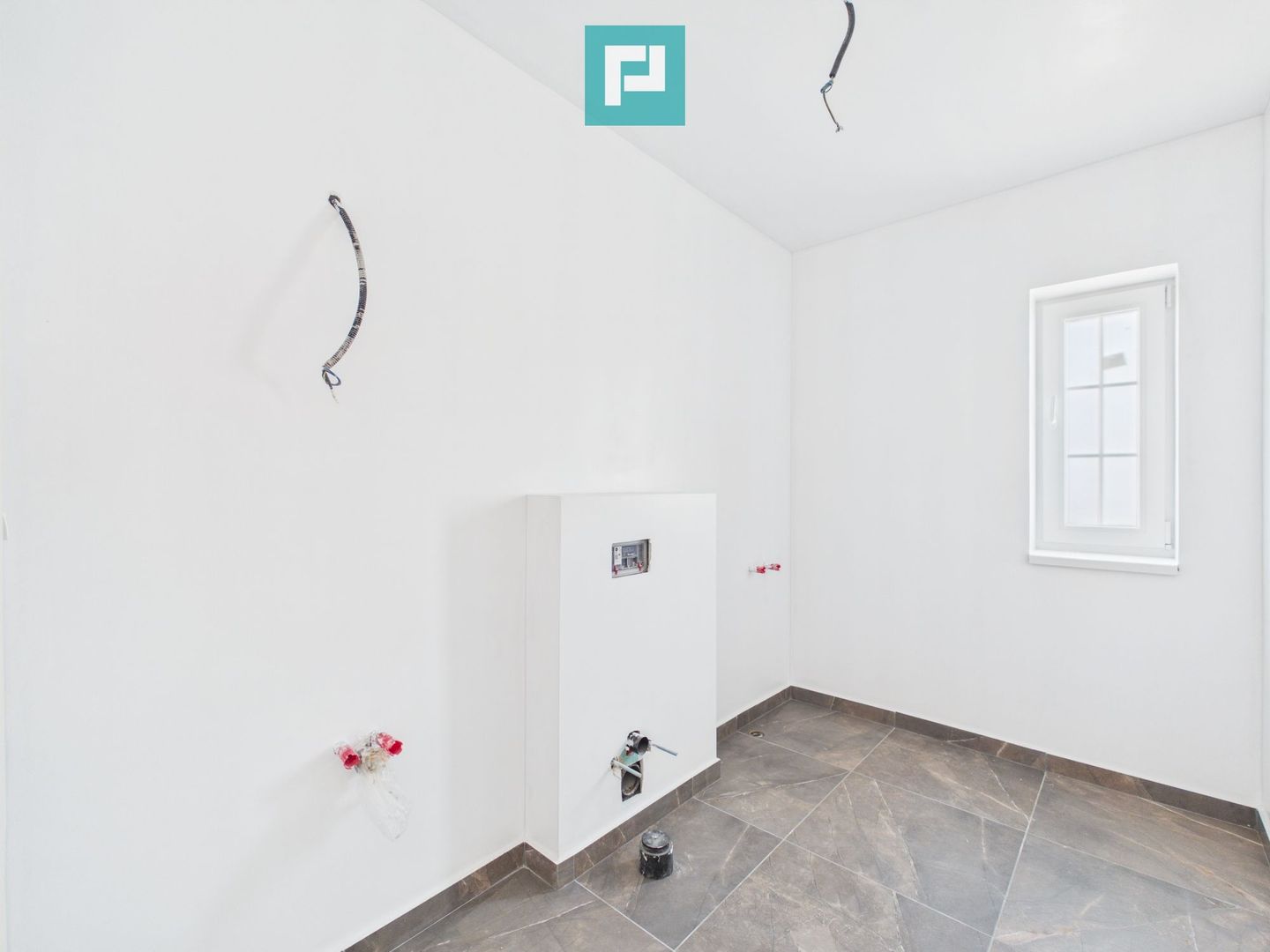 Duplex modern -4 camere Urseni-Moșnița Nouă - Poză 8