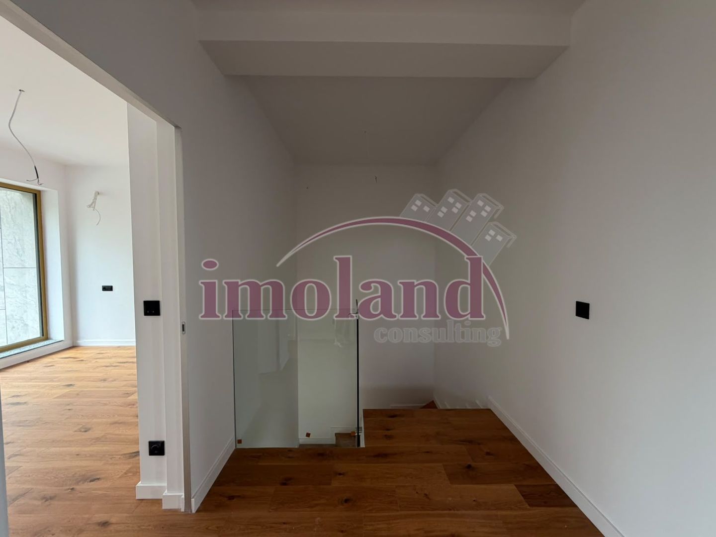 Vanzare - vila noua - 4 camere - Pipera-Iancu Nicolae - Poză 8
