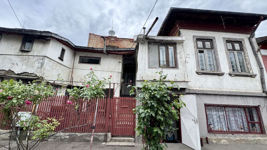 Casa Curte Individuala - Titulescu - Poză 2