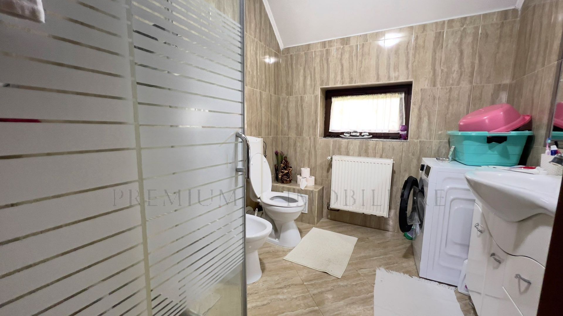 Casa de vanzare in Lupesti, la 10 km de Onesti - Poză 17