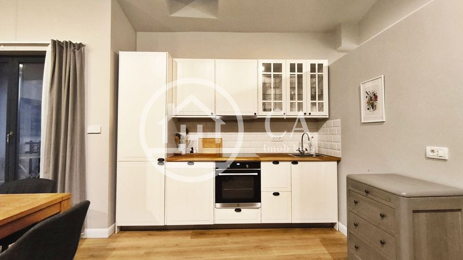 Apartament la casa, de inchiriat cu 3 camere Ultracentral, Oradea - Poză 4
