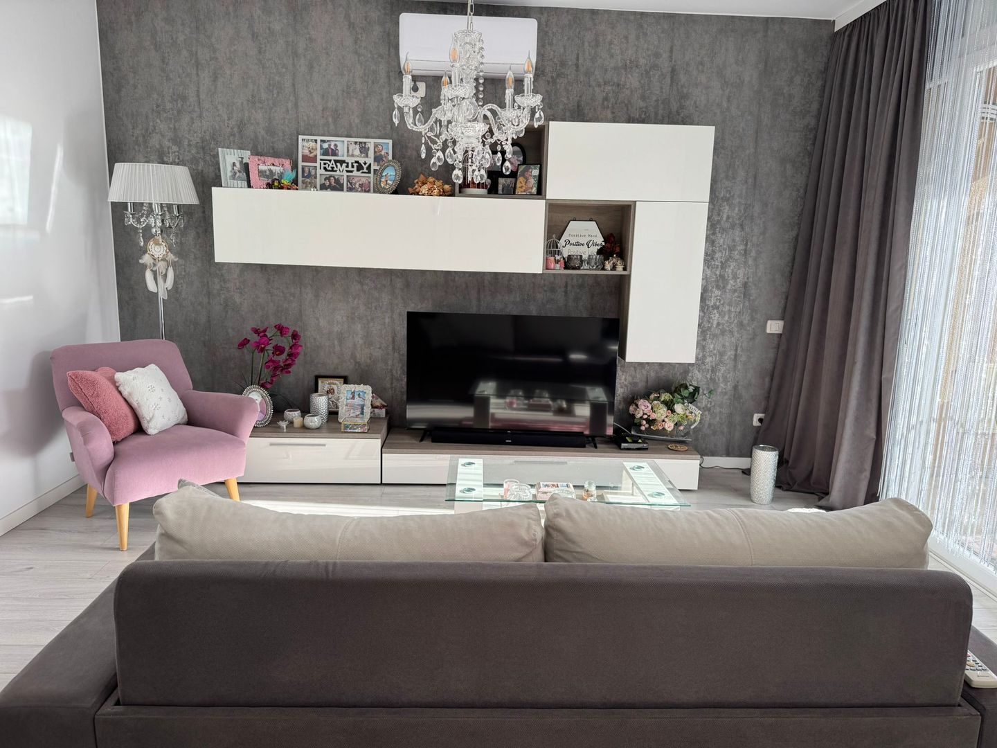 Apartament cu 2 camere la intrare in Dumbravita - Poză 2