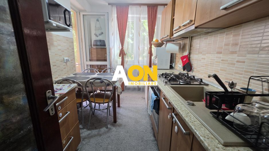 Apartament 2 Camere, Decomandat, Zona Cetate, Etaj 1 - Poză 4
