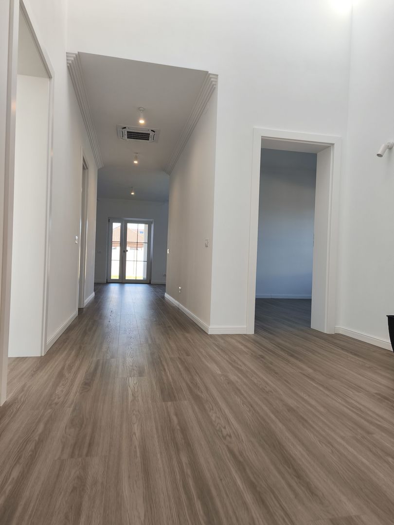 Casa individuala pe parter Sanandrei-comision 0 - Poză 5