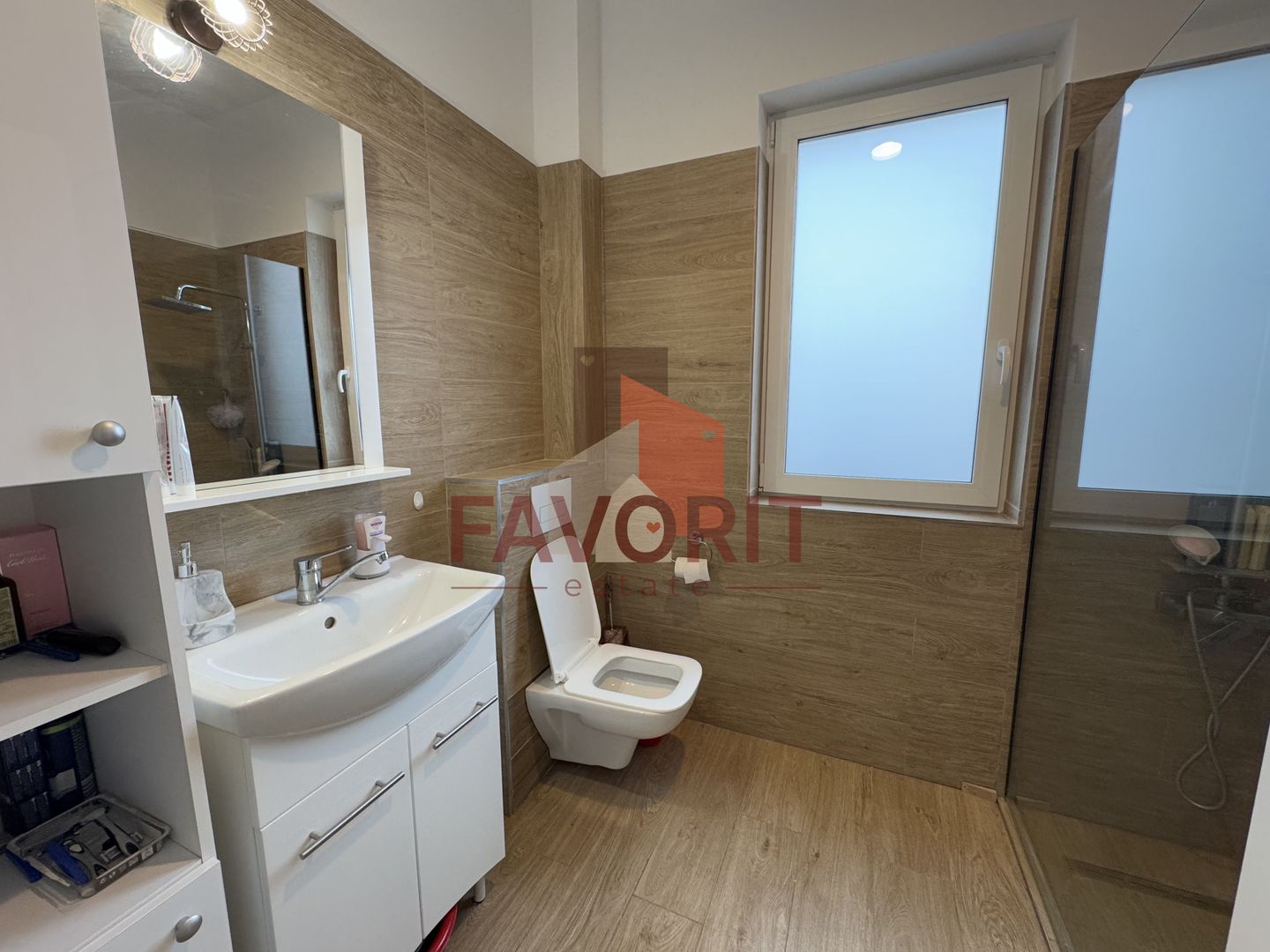 Etaj intermediar. Mobilat si utilat. Loc de parcare - Poză 8