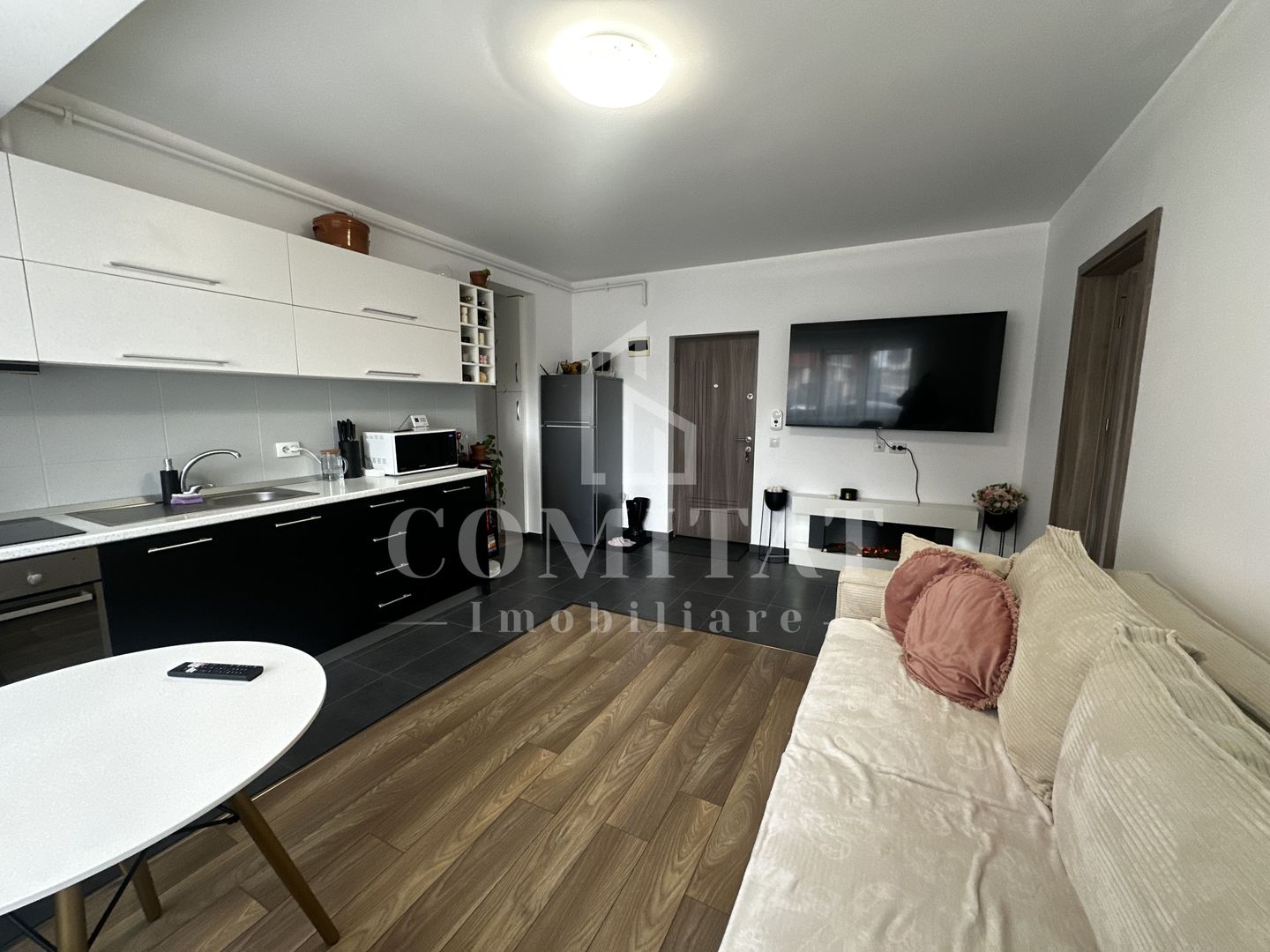 Apartament la cheie | 3 camere | Gradina | Zona str Stejarului - Poză 6