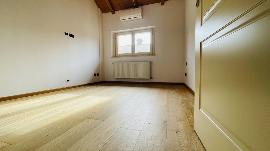 P-ta Unirii - Comision 0% | Apartament 3 camere-113 mp | Imobil 2008 - Poză 28