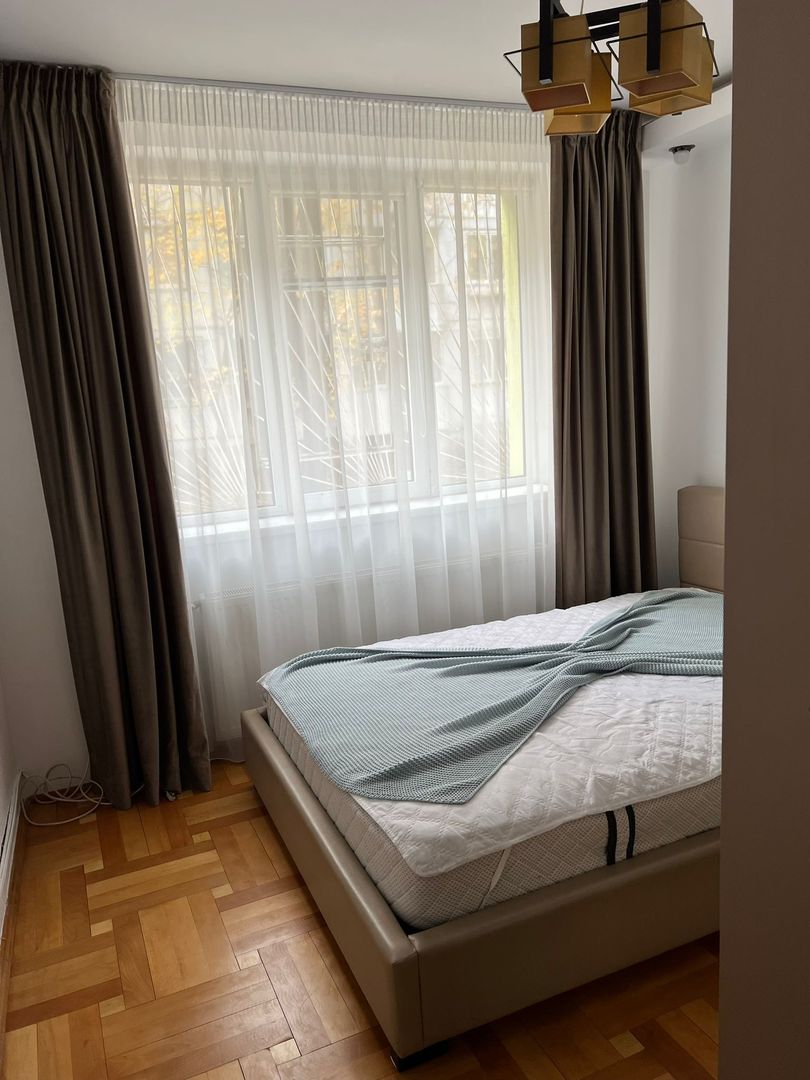 Apartament 3 camere Drumul Taberei Parc Moghioros - Poză 10
