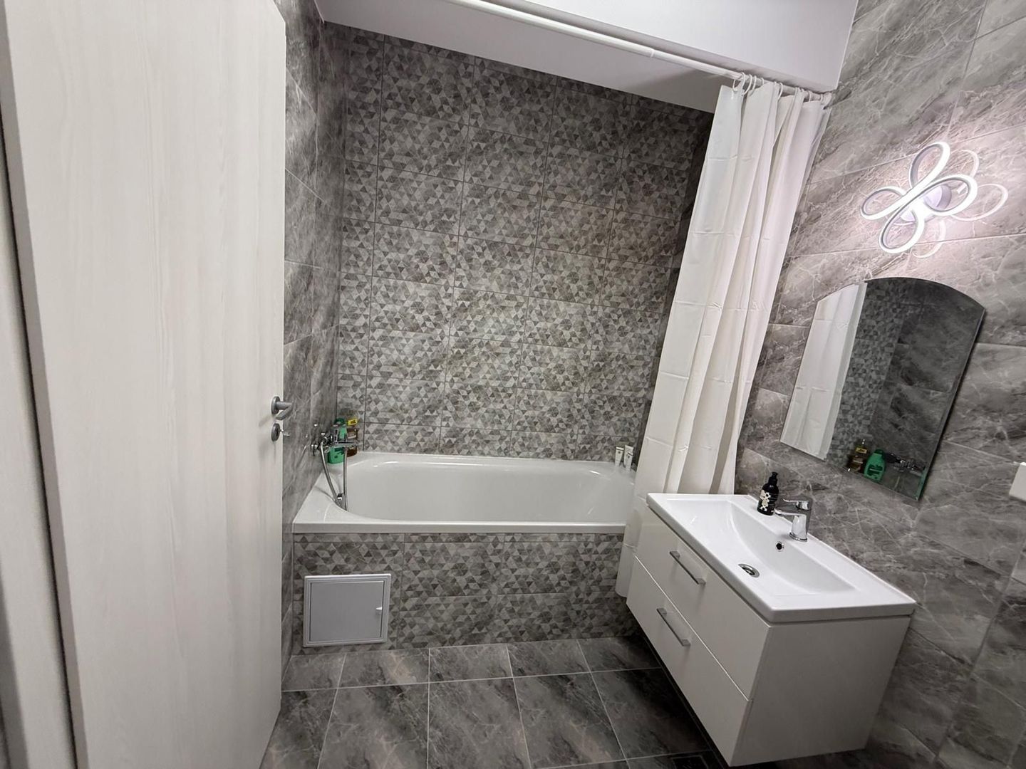 AP. 2 CAMERE- METALURGIEI, PARCARE SUBTERANA, BLOC NOU, MODERN - Poză 7