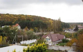 CASĂ DE VÂNZARE ÎN DUMBRAVA SUPRAFAȚA DE 300 MP + TEREN 3.5 ARI - Poză 27