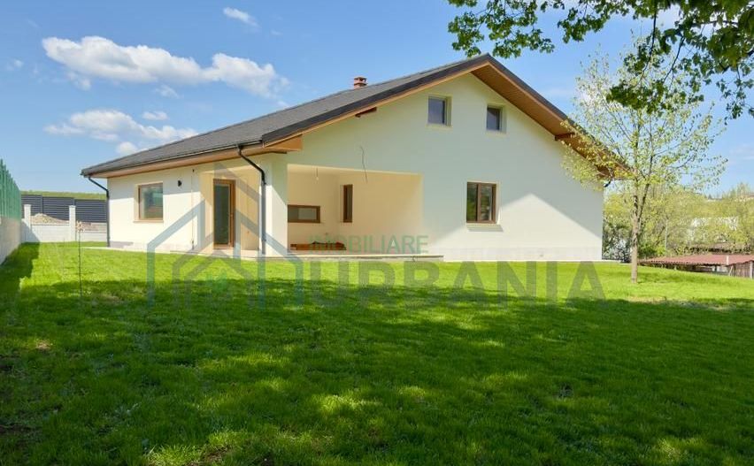 Casă parter în Bârnova, lângă pădure, teren 1000 mp - Poză 11