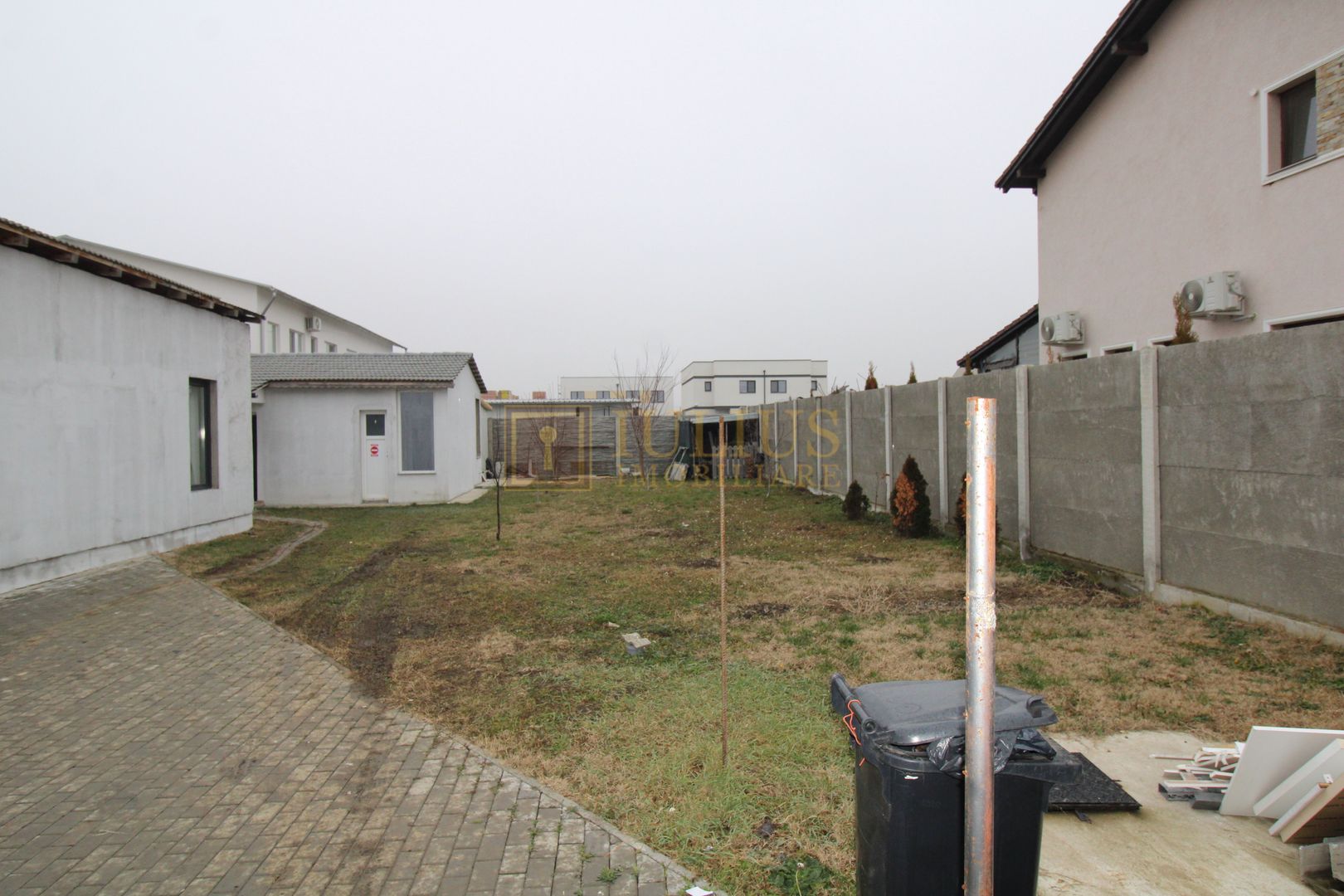 Prima inchiriere; 2 locuri de parcare si curte interioara - Poză 11