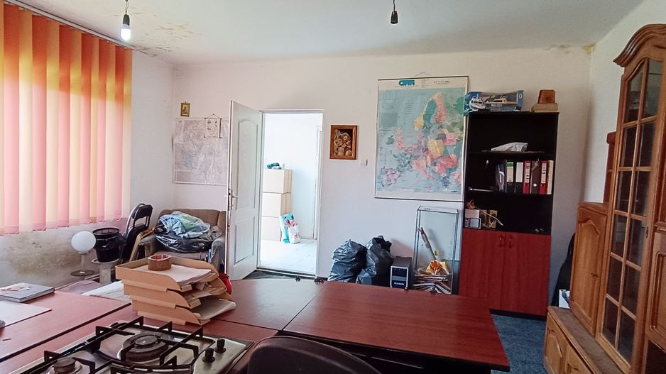 Casa si teren de 916mp in Sacele,cu front la B-dul Brasovului - Poză 2