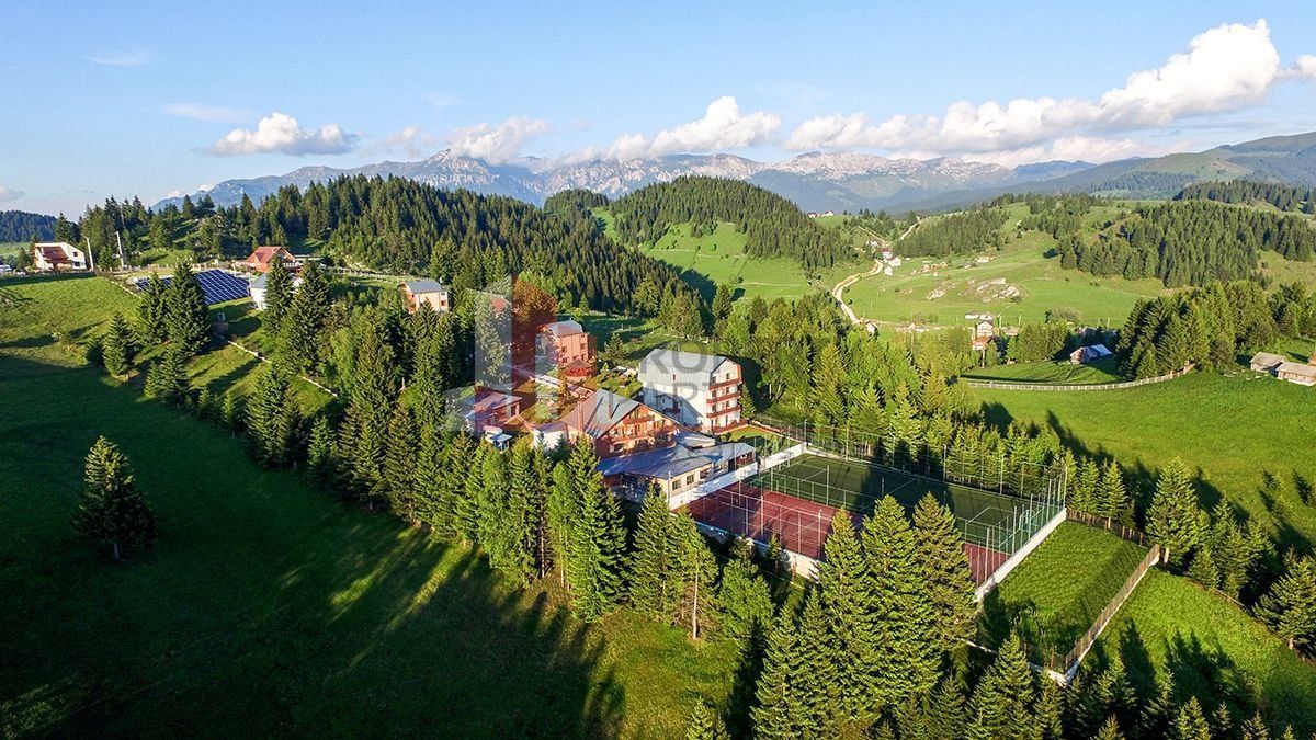 Resort 4 Stele de Vânzare | Fundata Brașov | 45.000mp | 43 Unități | - Poză 1